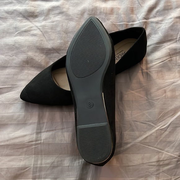 Black Women’s Flat - Picture 3 of 6